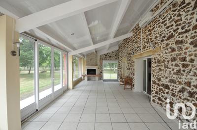 Maison - 260 m² - 10 pièces