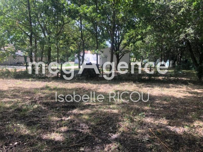 Terrain constructible - 847 m²