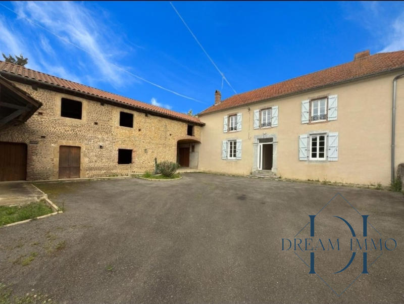 Maison - 213 m² - 9 pièces