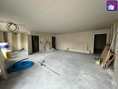 Local d'activités - 70 m² - 1 pièce