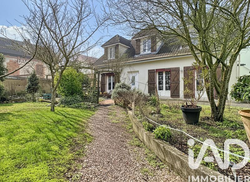 Maison de ville - 140 m² - 6 pièces