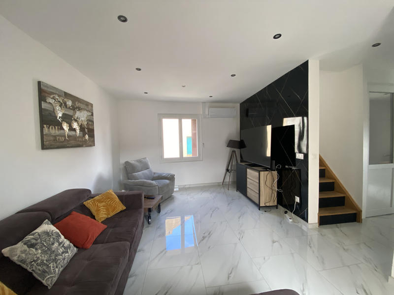 Immeuble - 147 m² - 7 pièces