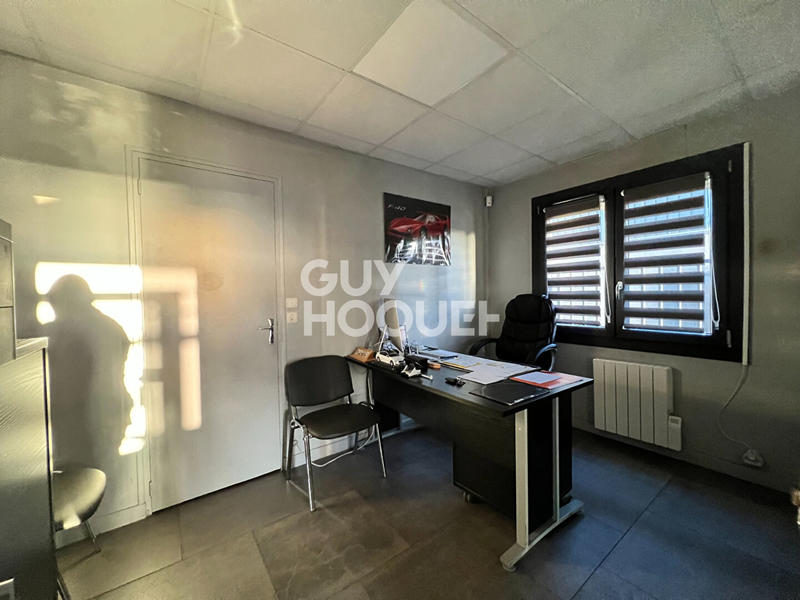 Local d'activité / Entrepôt - 360 m² - 8 pièces