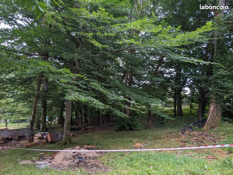 Terrain constructible - 832 m²