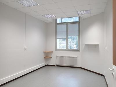 Bureau - 238 m² - 8 pièces