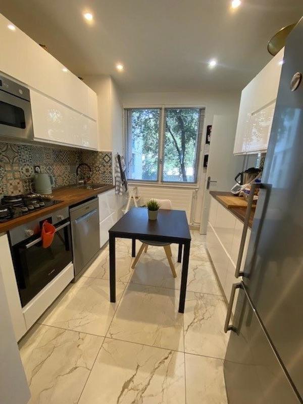 Appartement - 98 m² - 5 pièces