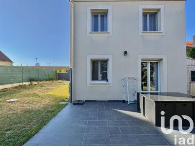 Maison - 93 m² - 5 pièces