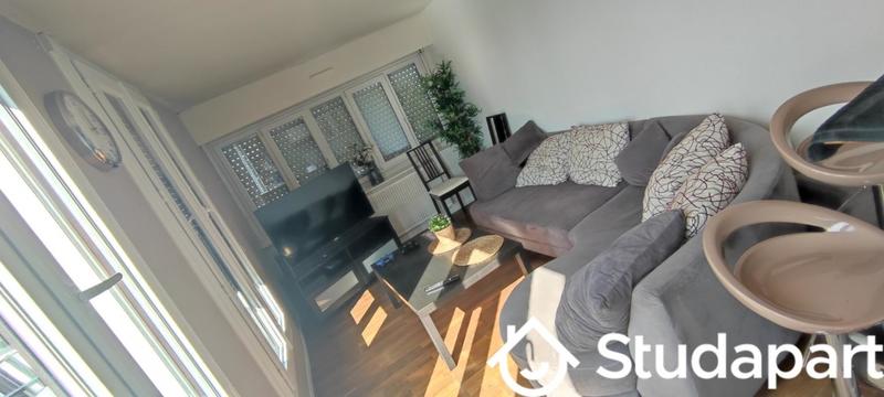 Chambre - 10 m² - 1 pièce