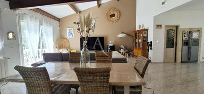 Maison - 170 m² - 6 pièces