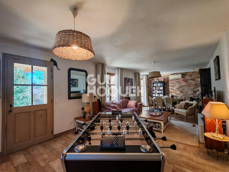 Maison - 320 m² - 9 pièces