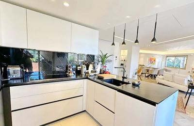 Appartement - 114 m² - 3 pièces