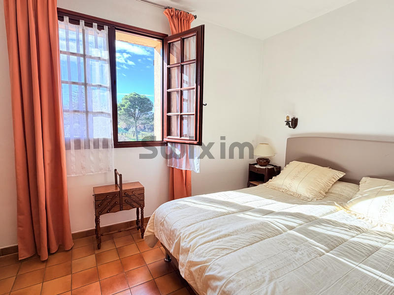 Villa - 270 m² - 8 pièces