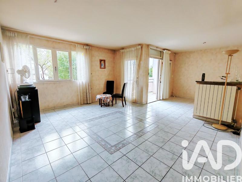 Appartement - 85 m² - 5 pièces