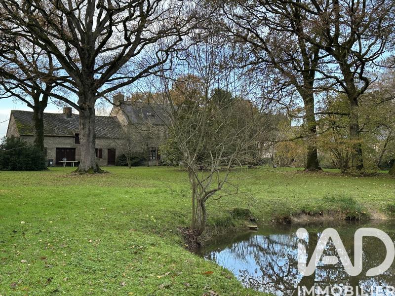 Maison - 238 m² - 7 pièces