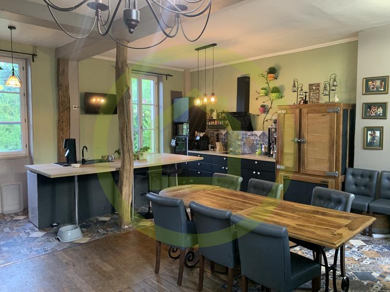 Maison de village - 227 m² - 9 pièces