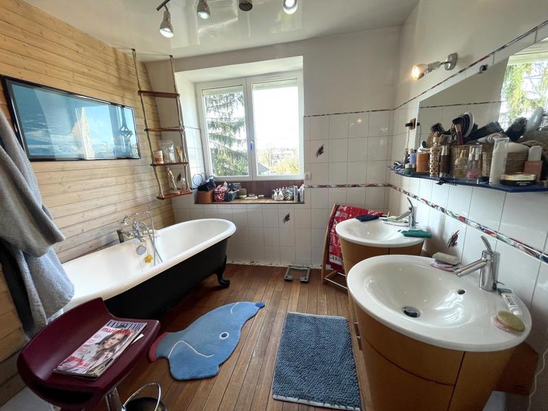 Maison ancienne - 285 m²