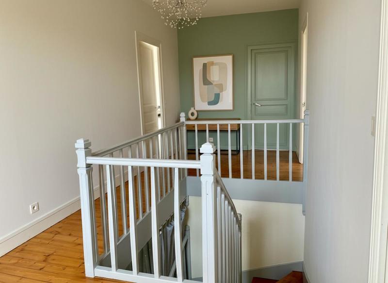 Maison - 240 m² - 6 pièces