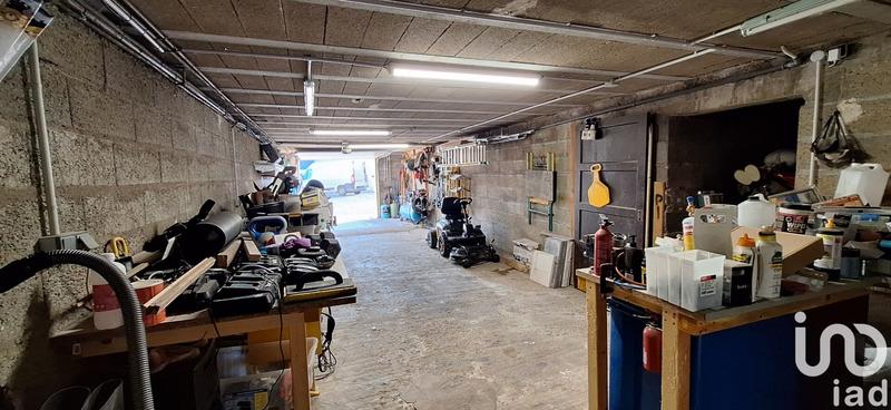 Maison - 198 m² - 9 pièces