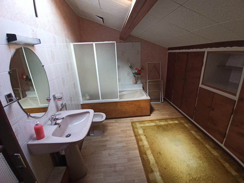 Maison - 187 m² - 7 pièces