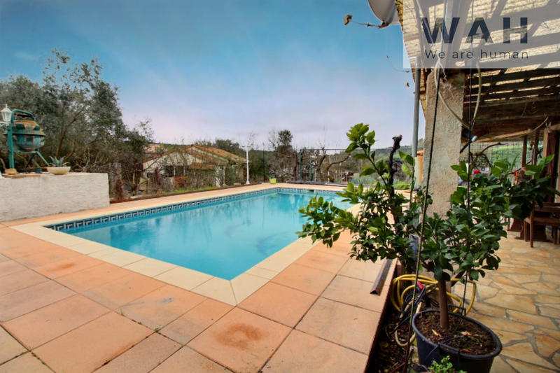 Maison - 143 m² - 7 pièces