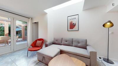 Chambre - 12 m² - 6 pièces