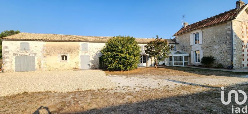 Maison - 300 m² - 7 pièces