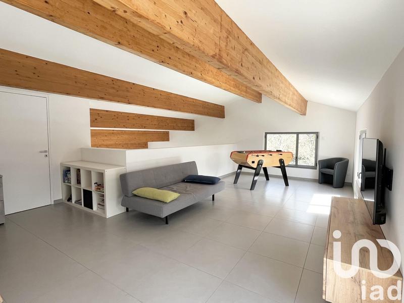 Maison - 256 m² - 7 pièces