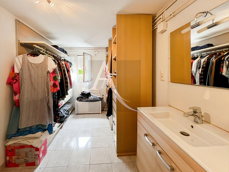 Maison - 122 m² - 7 pièces