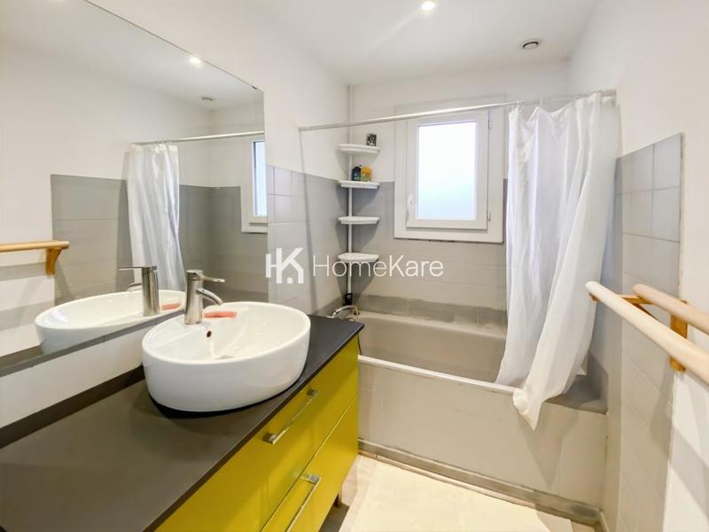 Maison - 80 m² - 3 pièces