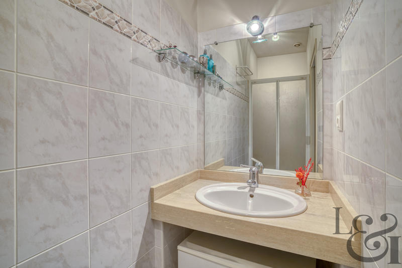 Maison - 182 m² - 6 pièces