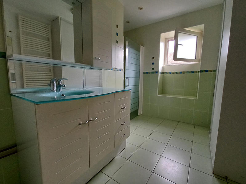 Maison - 137 m² - 5 pièces