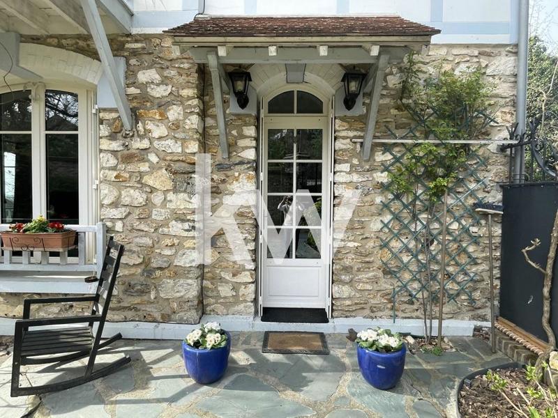 Demeure - 172 m² - 7 pièces