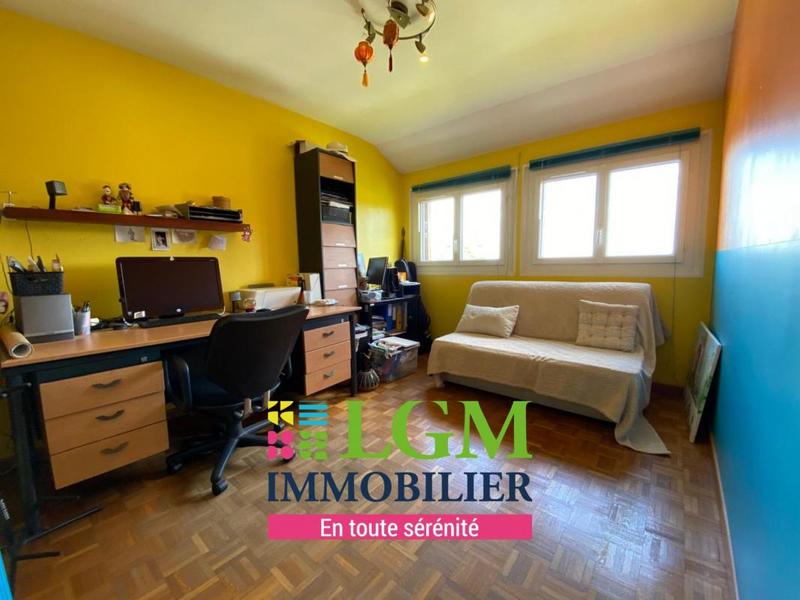 Maison - 182 m² - 6 pièces