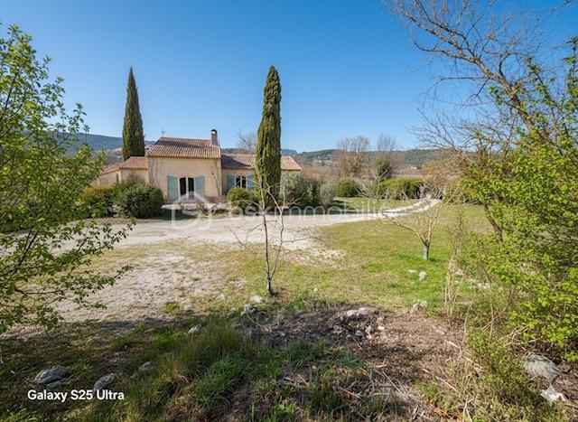 Entrepôt - 115 m² - 4 pièces