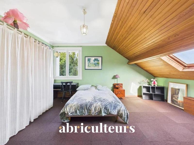 Appartement ancien - 230 m² - 9 pièces