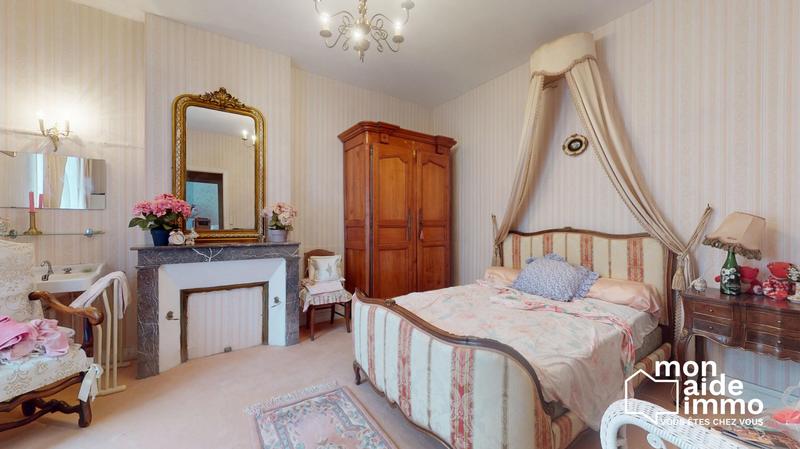 Maison - 266 m² - 7 pièces