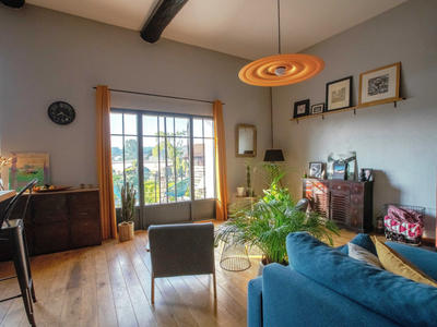 Maison - 200 m² - 6 pièces