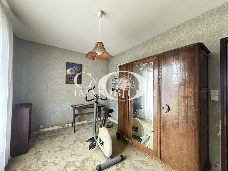 Maison - 191 m² - 7 pièces