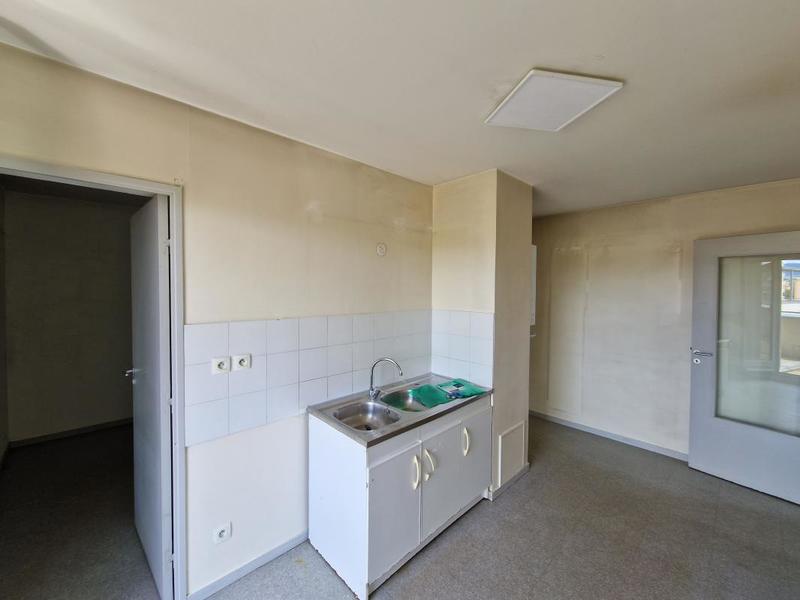 Appartement - 80 m² - 3 pièces