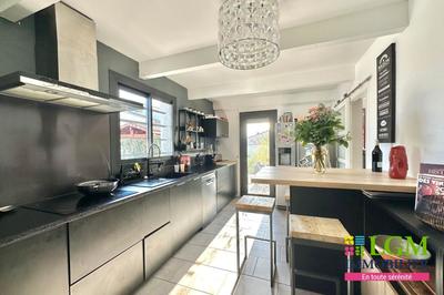 Maison - 190 m² - 6 pièces