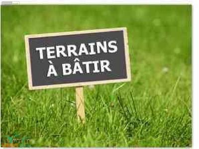 Terrain constructible - 1 009 m²