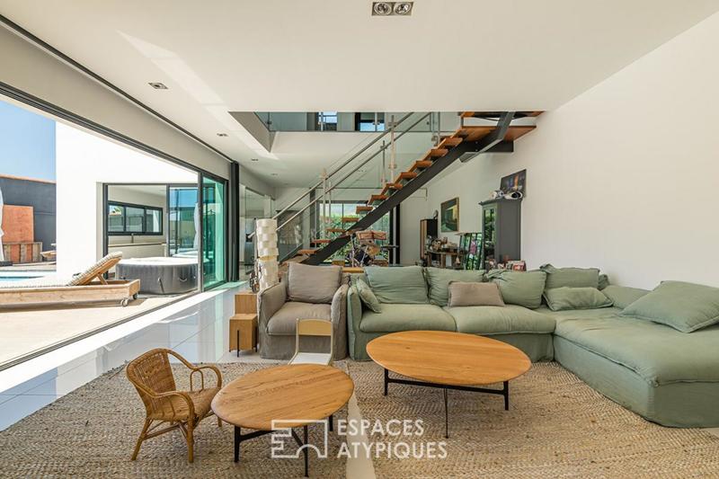 Maison d'architecte - 252 m² - 6 pièces