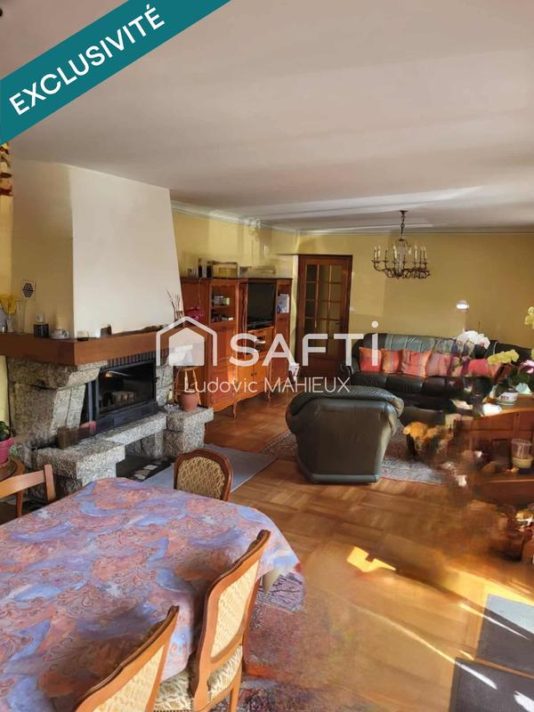 Maison - 200 m² - 7 pièces