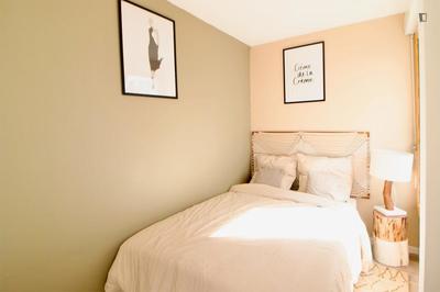 Chambre - 9 m² - 5 pièces