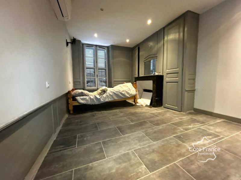 Immeuble - 186 m² - 10 pièces