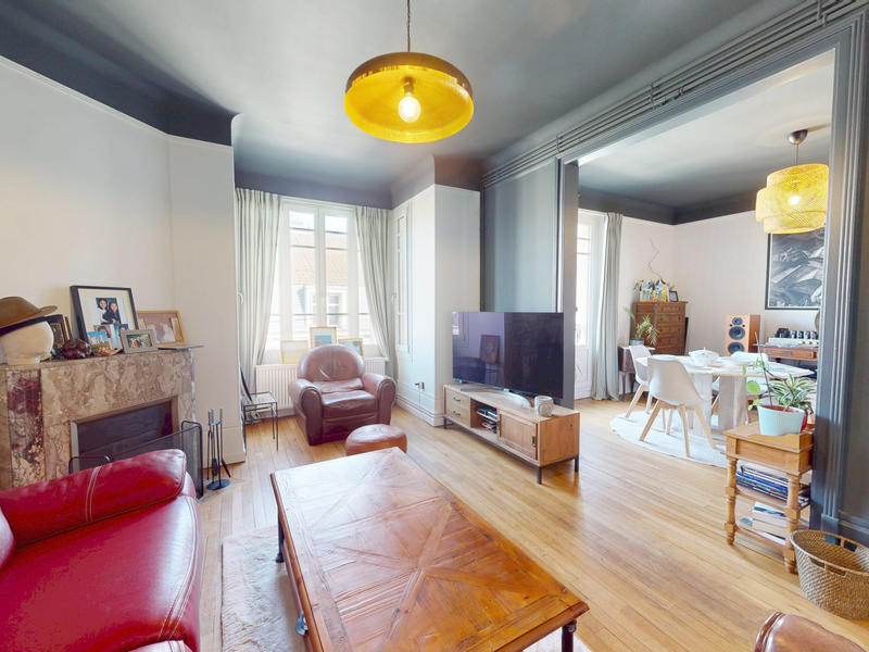 Appartement - 80 m² - 4 pièces