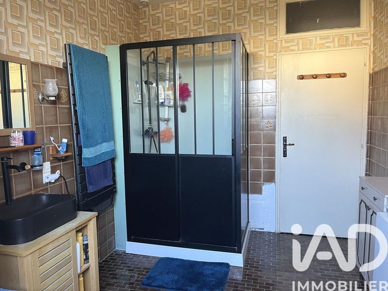 Maison - 203 m² - 7 pièces