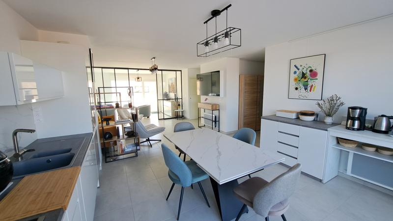 Appartement - 79 m² - 3 pièces