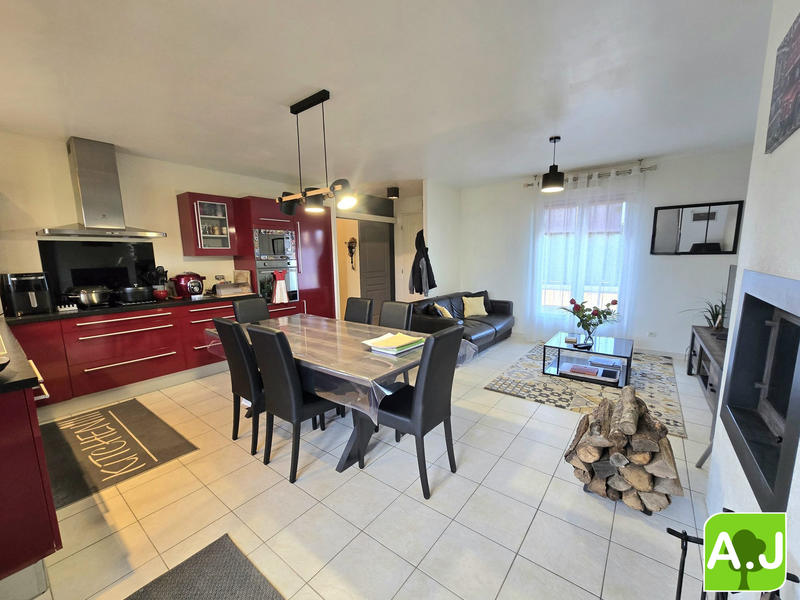 Maison - 87 m² - 5 pièces