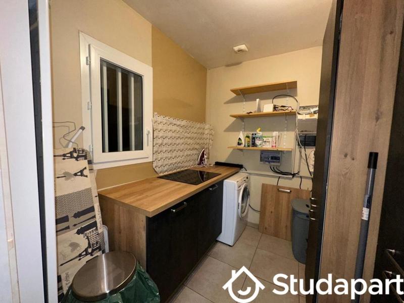 Chambre - 11 m² - 1 pièce